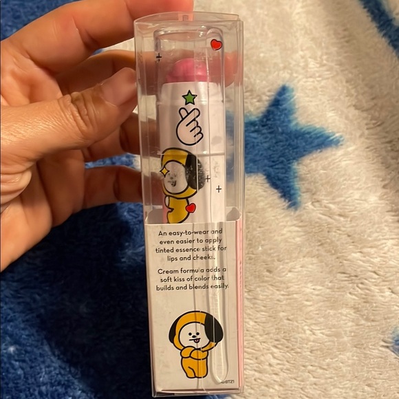 Pink and White Blush Stick for a Natural Glow - Picture 2 of 5